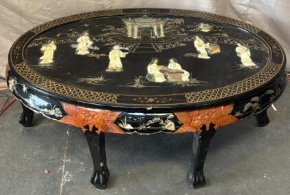 Beautiful Vintage Chinese Coffee Table / 30&rdquo; L x 47.5&rdquo; W x 20.5&rdquo; H