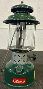 (1) Vintage Coleman Latern