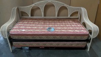 Wicker Daybed & Trundle