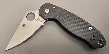 Folding Spyderco Pocket Knife