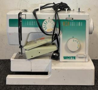 White Model 1632 Sewing Machine w/ Pedal