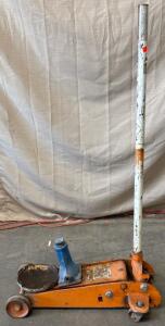 Hydraulic Floor Jack