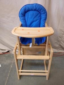Wooden Highchair 36"x22"x16"