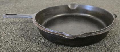 Griswold #8 10" Cast Iron Fry Pan
