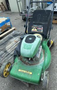 John Deer Lawn Mower JS36 (Has Broken Wheel )