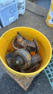 5 Gallon Bucket W/ 5 -5&rdquo; Heavy Duty Castors