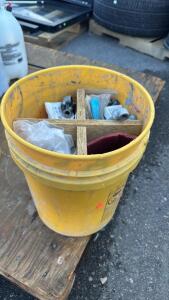 5 Gallon Bucket W/ Assortment Of Pipe Fittings