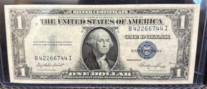 (Crisp) 1935 E $1 Silver Certificate, Serial B42266741I, George Washington Portrait