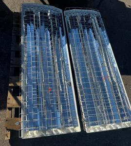 (2) 6 Bulb T5 Lights 48.5&rdquo; Long (Bulbs Not Included)