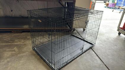 Large Dog Kennel 4&rsquo;x30&rdquo;x32.5&rdquo; w/ Divider & Side Door