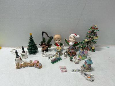 (1) Bunny tree Slide Easter decoration (1) small Easter village and more