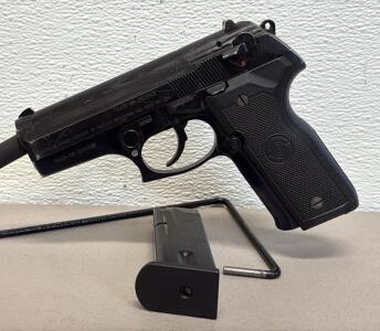 Stoeger Cougar 8040 F .40 S&W Pistol, Serial: T6429-08-D025508