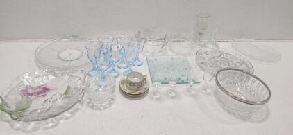 (1) Vintage Mikasa Studio Nova Hibiscus Crystal Glass Bowl. (1) Mikasa Crystal Serving Platter (1) Vintage Clear Cut Glass Crystal And More