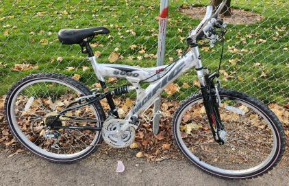 (Silver) 26" Pacific 5000 Bike