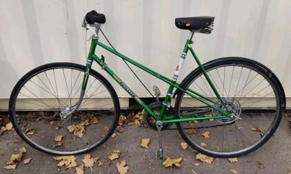 (Green) 27" Peugeot Bike