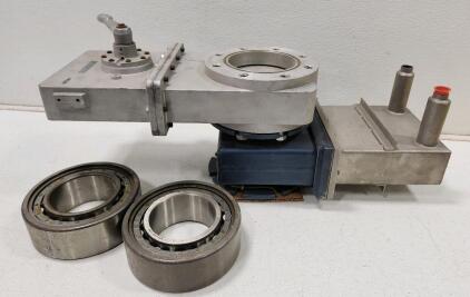 (1) Vacuum Research Vacuum Gate Valve (2) Tapered Roller Bearing