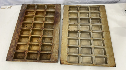 (2) Chicago Metallic Mini Loaf Pan 24-on 3 rows of 8- Valued At $100 Each Brand New
