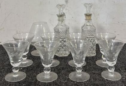 (2) Vintage Anchor Hocking Wexford Cruets & (8) Matching Glass Cups