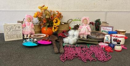Charismas And Fall Decor