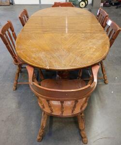 Dining Room Wood Table With 2 Leaf Inserts and 6 Dining Room Wooden Chairs 87"x44"x30", w/out Leafs 47"x44"x30"