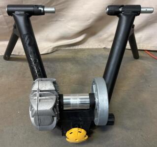 Saris Fluid2 Smart Equipped Bike Trainer