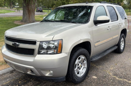 2008 CHEVROLET TAHOE - 4X4!