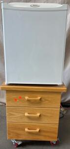Wooden Rolling Cabinet And Whirlpool Mini Fridge Combo 4&rsquo; 2&rdquo; W 1&rsquo; 10&rdquo; L 1&rsquo; 8&rdquo;