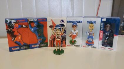 (6) Boise State Bobble Head