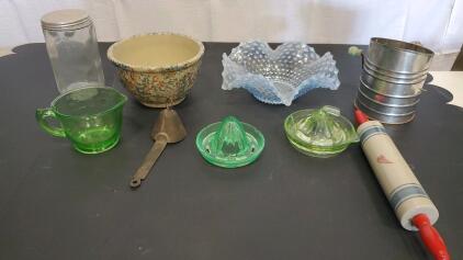 Assorted Vintage Kitchenware