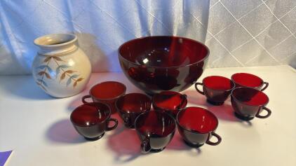 (1) Boulder Pottery Signed Teal Blue Brown Leaves Leaf Spray Design Beige Tan Cream Brown Speckled Speckle Glaze Vase Hand Thrown 6 1/2 Inch Ht (1) vintage Anchor Hocking Royal Ruby punch bowl set. This type of glassware was produced by the Anchor Hocking