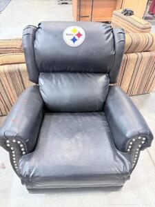 (1) Steelers Black Leather Recliner
