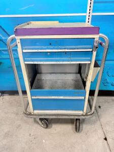 (1) Roll Around Tool Cart