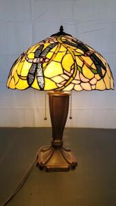Gorgeous Vintage Tiffany Style Lamp 23"x16"
