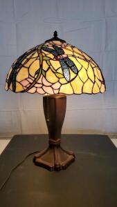 Gorgeous Vintage Tiffany Style Lamp 23"x16.25"