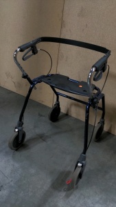 Walker w/Seat