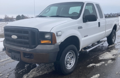 2006 FORD F-250 - DIESEL - 4X4!