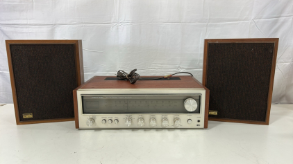 (1) Vintage Realistic STA-52 AM/FM Stereo Receiver (1) Pair Of Realistic MC-500 Bookshelf Speakers