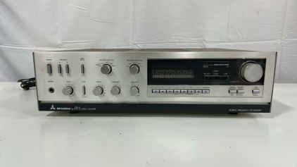 (1) Mitsubishi DA-R11 Stereo Receiver Quartz Frequency Synthesizer- Valued At $200