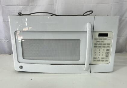 (1) GE Over-The-Range Microwave 30&rdquo;x15&rdquo;x17&rdquo;