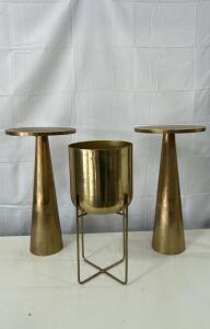 (2) 12&rdquo;x22&rdquo; Brass Plant Stand Decor (1) 9.5&rdquo;x20&rdquo; Brass Planter Stand