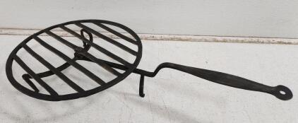 (1) Antique Wrought Iron Rotary Gridiron