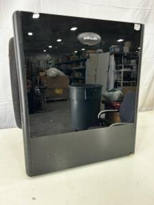 (1) Polk Audio PSW650 Powered Subwoofer