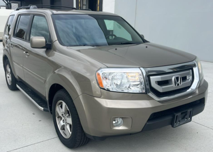 2010 HONDA PILOT - 4X4!