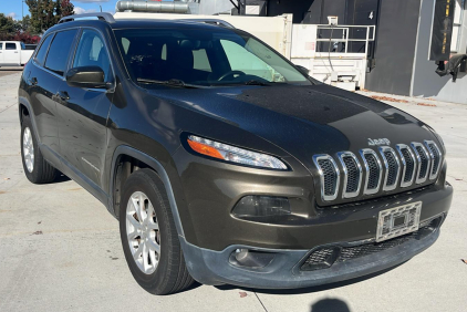 2015 JEEP CHEROKEE - 4X4! 132K MILES!