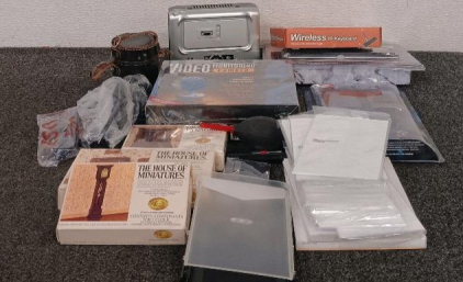 Kodak EasyShare G600 Printer Dock, Wireless IR Keyboard, Video Monitering Keyboard Wireless Link Keyboard, 100+ Printer Sheets, Glass Cleaning Wipes And More