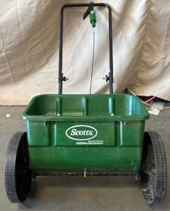 Scotts AccuGreen 2000 Spreader