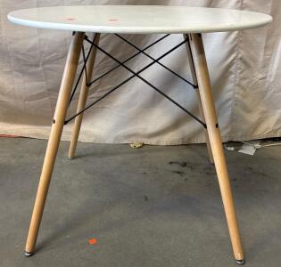 Circular Table H 2&rsquo; 4&rdquo; R 2&rsquo; 7&rdquo;
