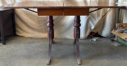 Dining Table With Foldable Sides H 2&rsquo; 6&rdquo; W 4&rsquo; 9&rdquo; L 3&rsquo; 2&rdquo;