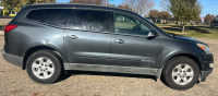 2009 CHEVROLET TRAVERSE - THIRD ROW SEATING! - 6