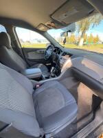 2009 CHEVROLET TRAVERSE - THIRD ROW SEATING! - 18